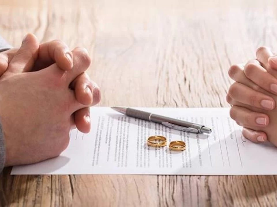 cuanto-cuesta-un-divorcio.webp
